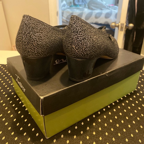 TROTTERS LADIES HEEL - Picture 3 of 8